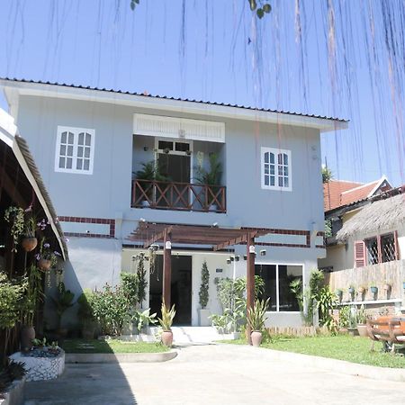 Moon'S House Luangprabang Hotel Exterior photo